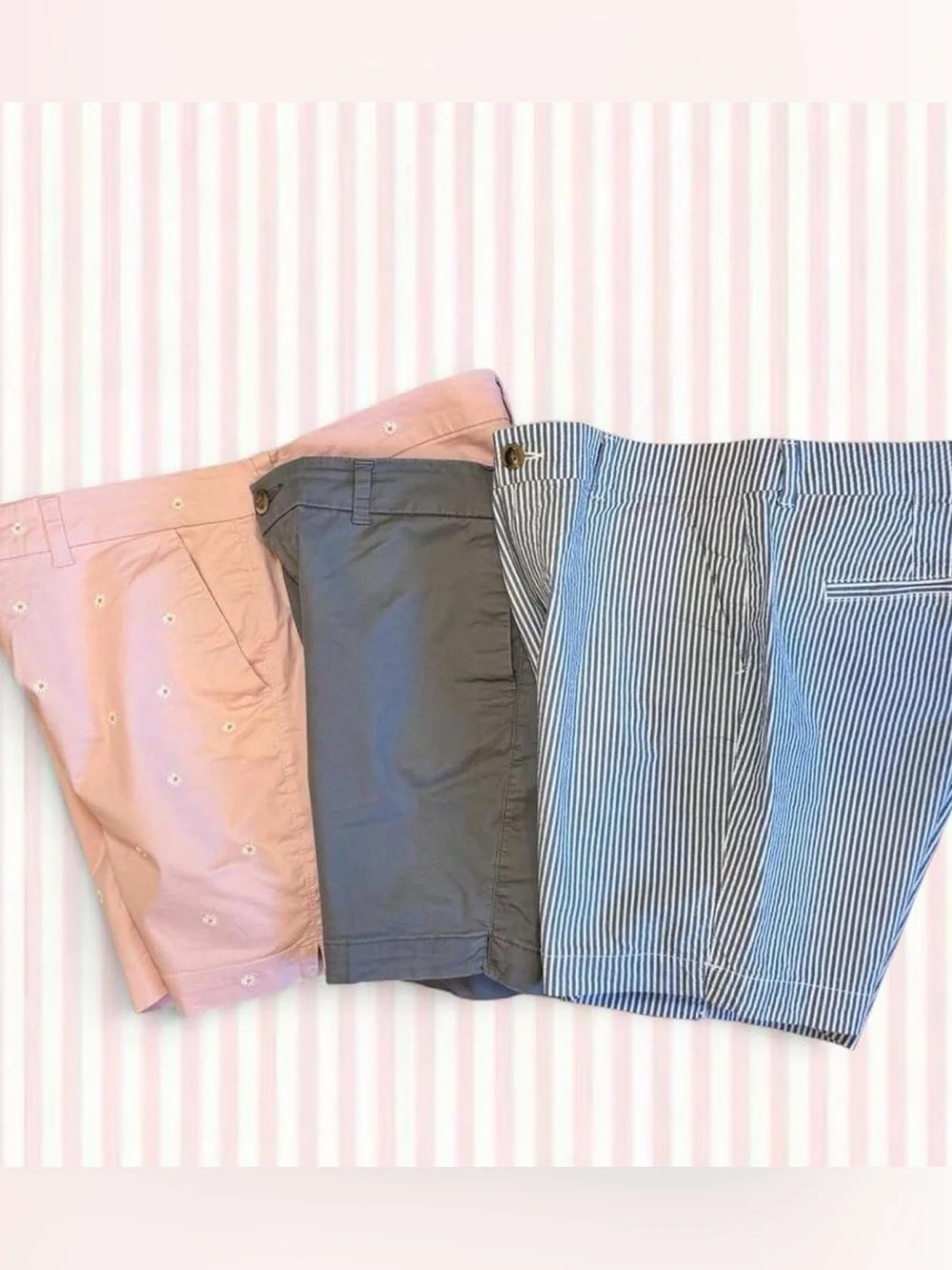Old Navy Women’s Size 12 Shorts Lot Bundle of 3 - Picture 6 of 8